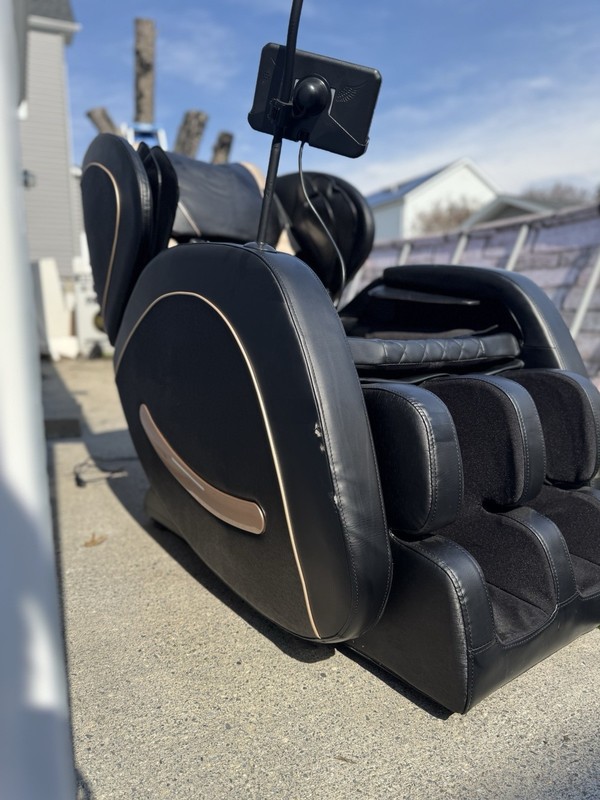 TOK-608 Black Electric Massage Chair Air Pressure Faux Leather gallery
