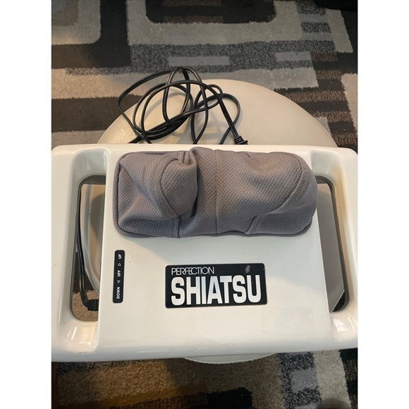 Perfection Shiatsu Electric Back Massager Unisex OS White Good Kneading Handles