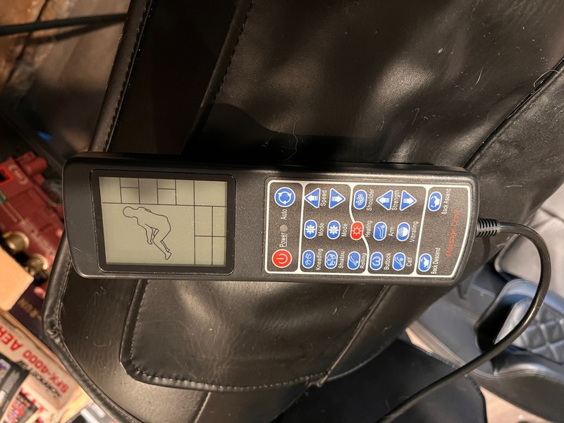 Gently used Ootori N500 Full Body Massage Chair- Zero Gravity Recliner-Black gallery