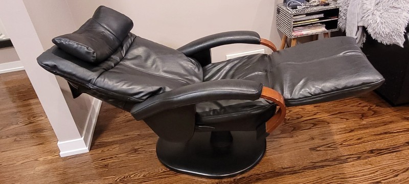 The Human Touch HTT-9 massage chair recliner - black gallery