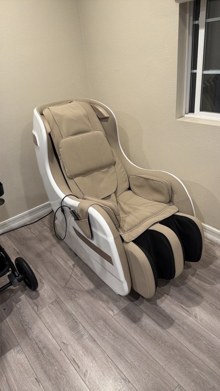 Electric Massage Chair Recliner Remote, Zero Gravity, Heated Faux Leather gallery