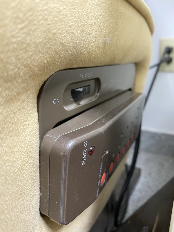80's Get-a-way reclining chair: computerized massage chair w/ stereo system gallery