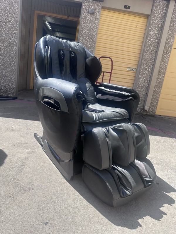 Osaki OS-4000 Massage Chair