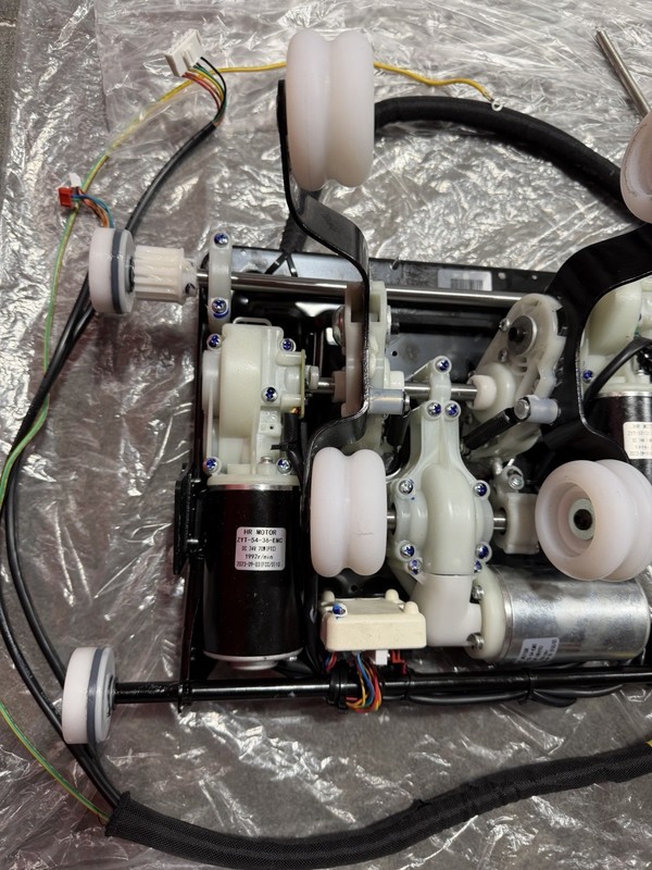 AmaMedic Vesper Massage Chair Roller Mechanism with 3 Motors SL 2D Motion gallery