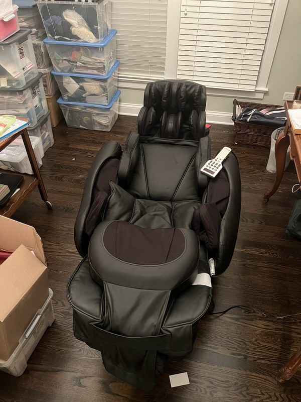 Inada Dreamwave Massage Chair HCP-11001A gallery