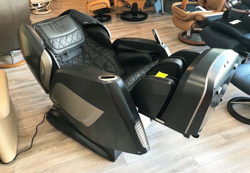Osaki OS-4D Pro Maestro Massage Chair Recliner with One Year Factory Warranty gallery