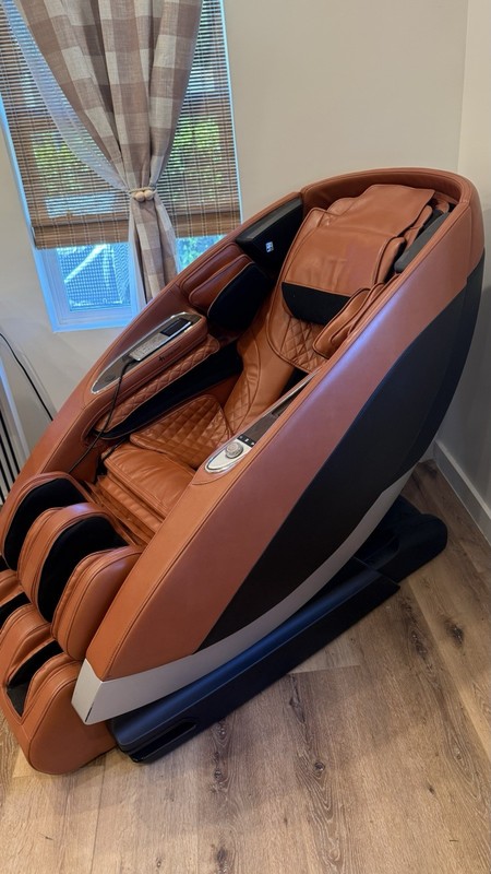 Ascent Series Human Touch Super Novo Zero Gravity 4D Massage Chair Recliner