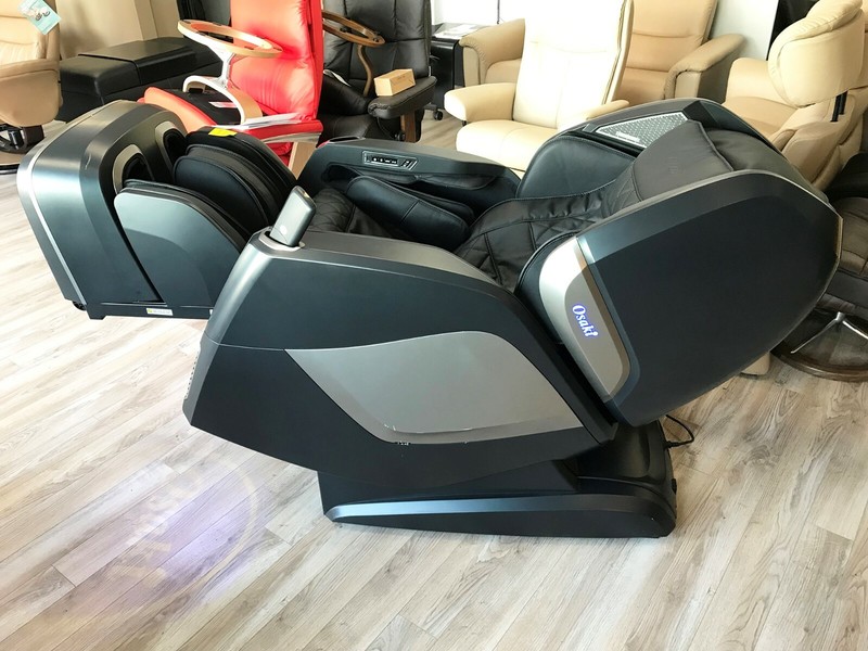 Osaki OS-4D Pro Maestro Massage Chair Recliner with One Year Factory Warranty gallery