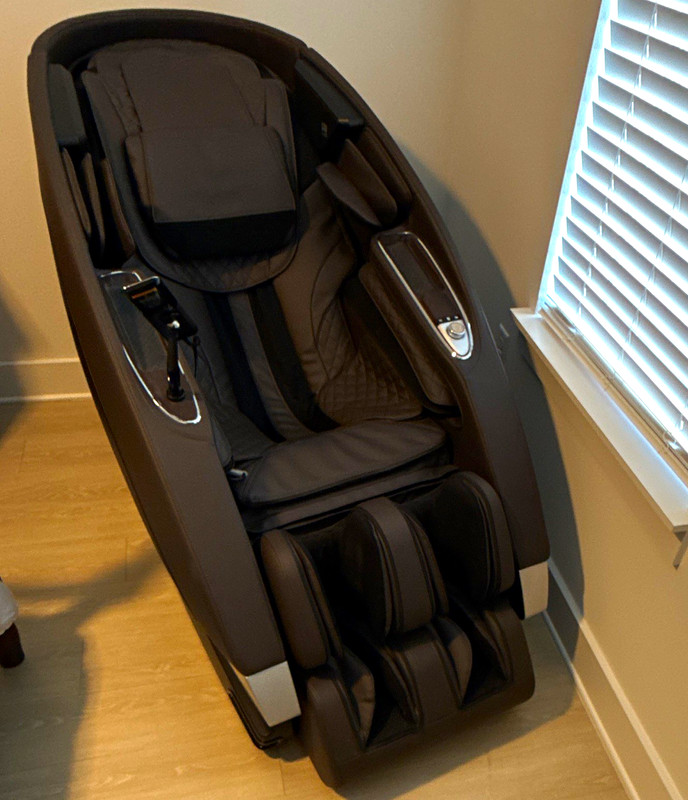 Human Touch Super Novo 2.0 Premium Massage Chair
