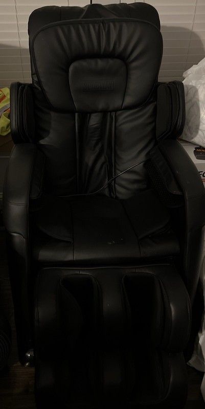 Massage Lounge Chair Great Condition Barely Used
