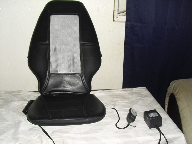 massage seat cushion with heat and vibration motors for back