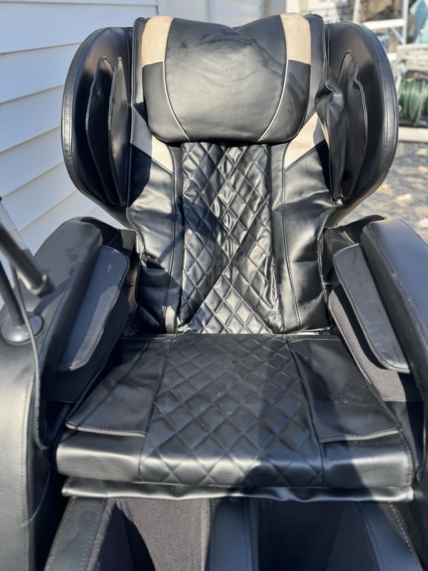 TOK-608 Black Electric Massage Chair Air Pressure Faux Leather gallery