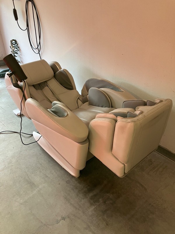 Synca JP3000 – Premium 5D AI Massage Chair (Japanese Made) gallery