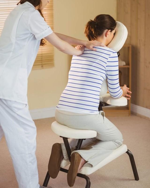 Compact Waterproof Massage Chair - Easy Clean & Extra Comfort for Therapists gallery