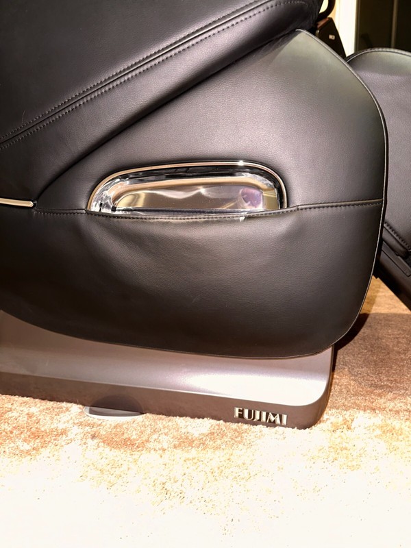 Fujimi EP-9000 Full Body Massage Chair; Heated, Recliner, Bluetooth compatible gallery