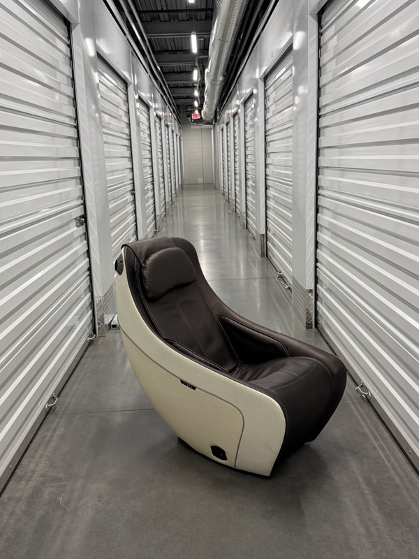 Synca Wellness Luxury Massage Chair Zero Gravity Heated Recliner Brown/White 9.5 gallery