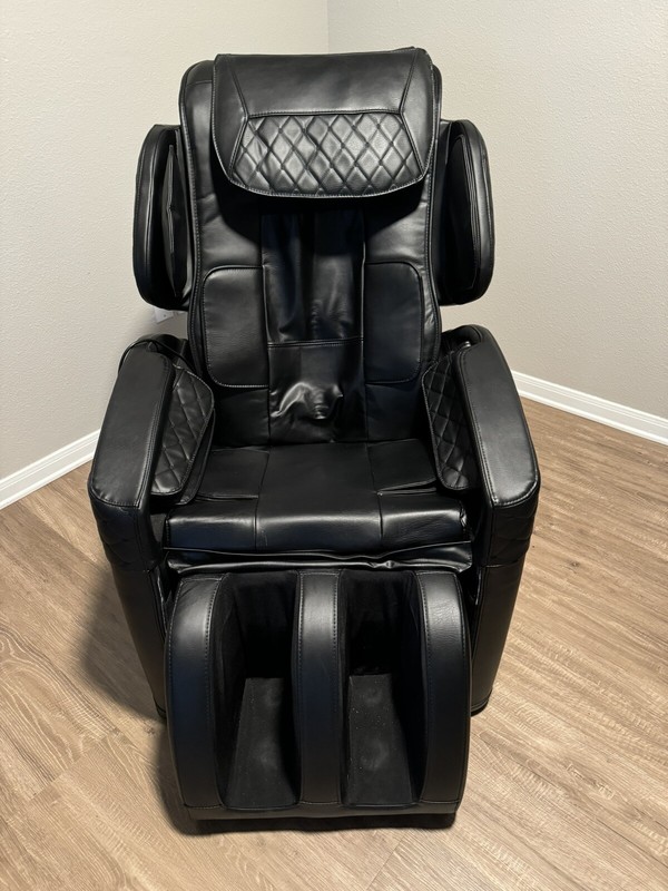 Gently used Ootori N500 Full Body Massage Chair- Zero Gravity Recliner-Black gallery