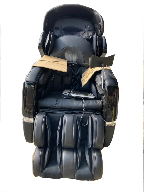 Osaki OS-3D Pro Cyber 2.0 Massage Chair with Zero Gravity Heat Therapy gallery