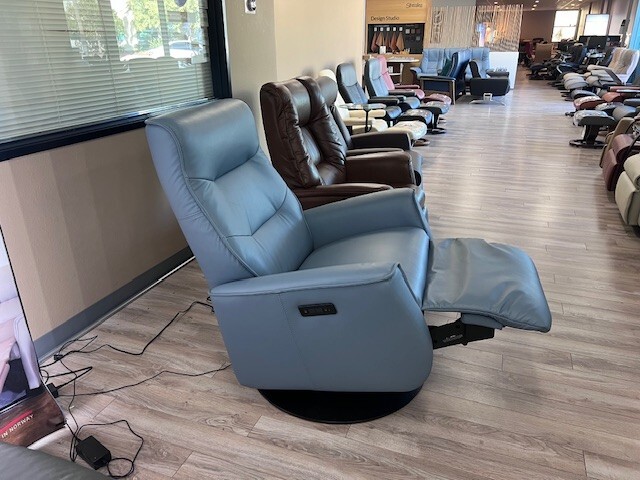 IMG Valletta Ergo Zero Gravity Recliner XL 2 motor Trend in Lake Blue Leather gallery